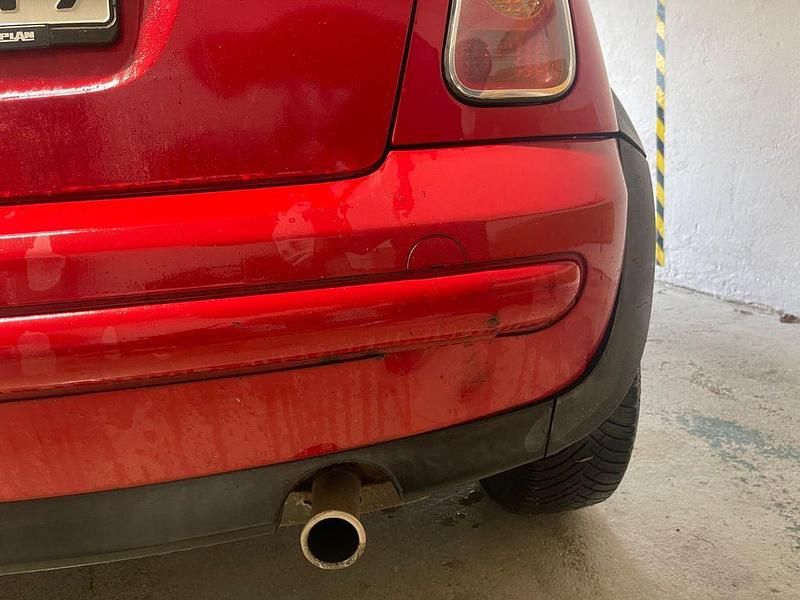 Gebraucht Mini ONE 90 PS (66 kW) 2002 Rot Kleinwagen