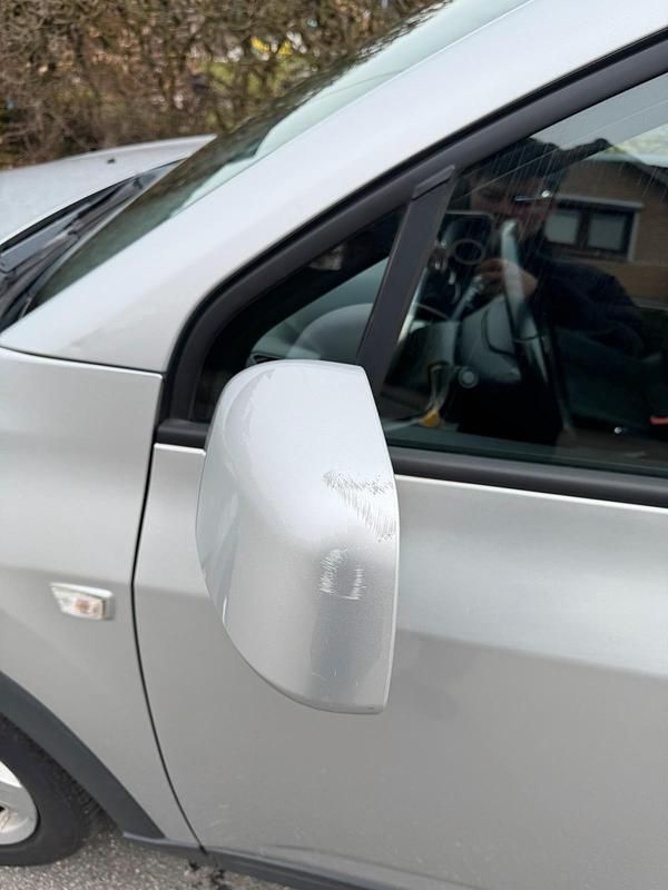 Gebraucht Chevrolet Orlando 163 PS (119 kW) 2014 Silber Van / Kleinbus