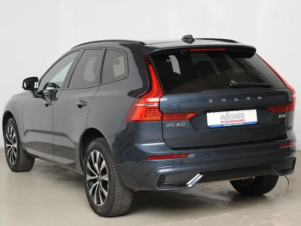 Gebraucht Volvo XC60 Business Edition 250 PS (183 kW) 2025 Blau SUV