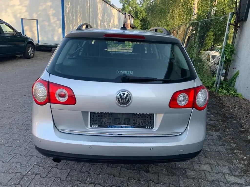 Gebraucht VW Passat 102 PS (75 kW) 2009 Silber Kombi