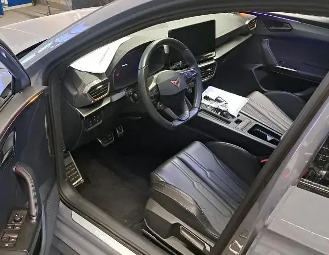 Gebraucht Cupra Leon VZ 310 PS (228 kW) 2023 Grau Limousine