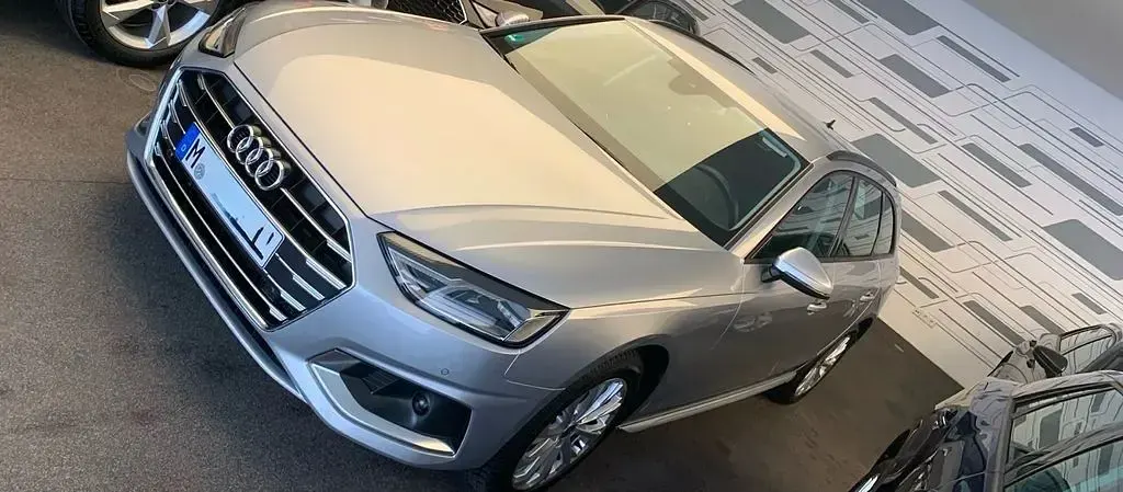 Gebraucht Audi A4 163 PS (119 kW) 2022 Silber Kombi