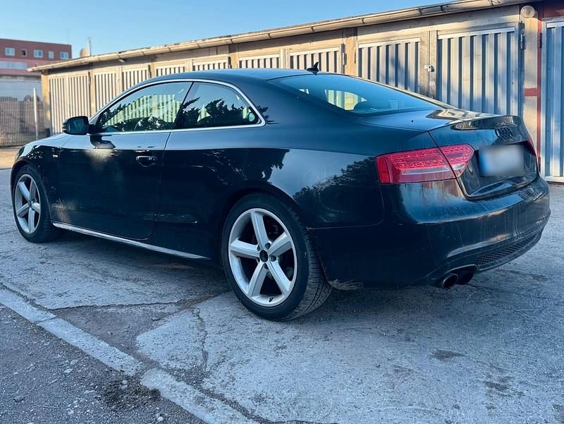 Gebraucht Audi A5 185 PS (136 kW) 2011 Schwarz Coupé