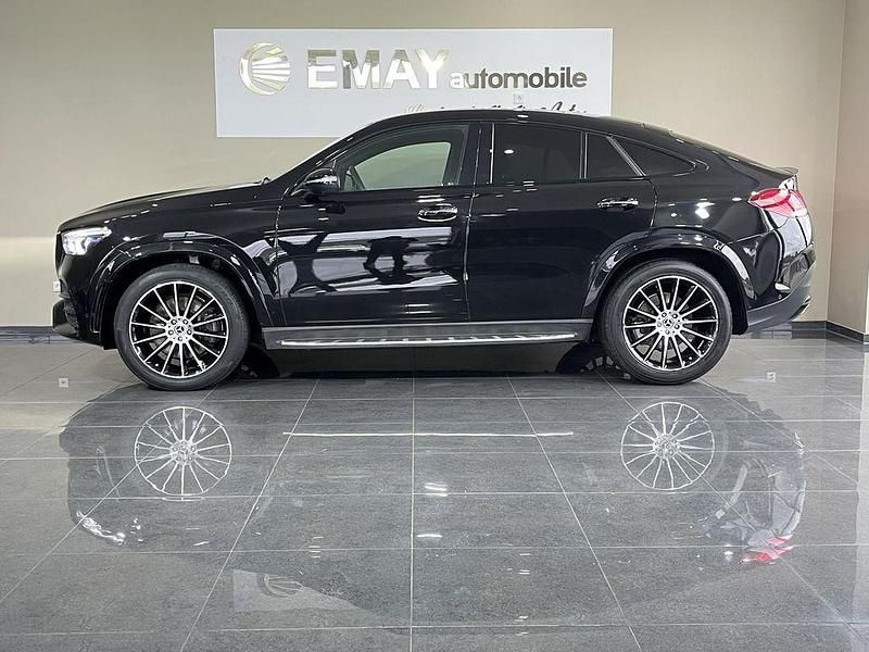 Obsidianschwarz metalliclack Gebraucht 2021 Mercedes GLE400 AMG line Coupé | 63.989 € (Fairer Preis) - Bild 1/4