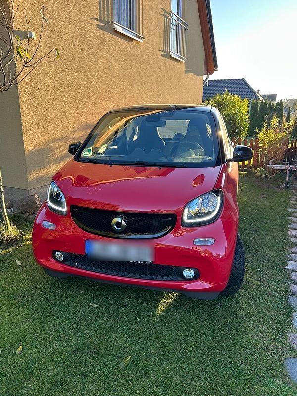 Rot Gebraucht 2016 Smart ForTwo Coupé Passion Cabrio | 11.500 € (Fairer Preis) - Bild 1/4