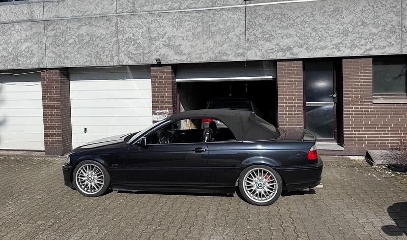Schwarz Gebraucht 2000 BMW 323 Cabriolet Cabrio | 3.499 € (Guter Preis) - Bild 1/4