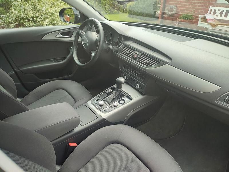 Gebraucht Audi A6 Ambiente 177 PS (130 kW) 2014 Schwarz Kombi