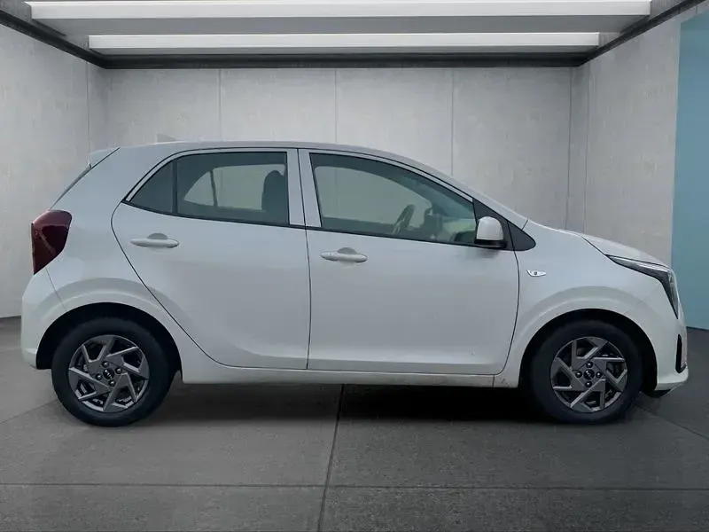 Używany Kia Picanto Vision 63 KM (46 kW) 2024 Beżowy Hatchback