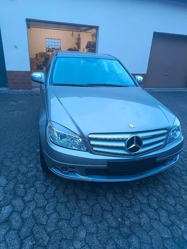 Gebraucht Mercedes C230 204 PS (150 kW) 2007 Silber Limousine