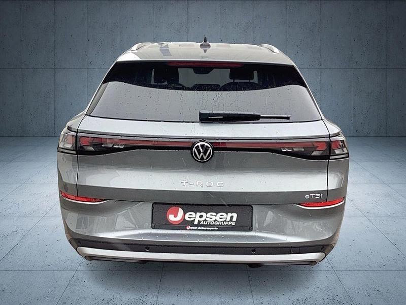 Neu VW T-Roc Style 150 PS (110 kW) 2026 Grau SUV