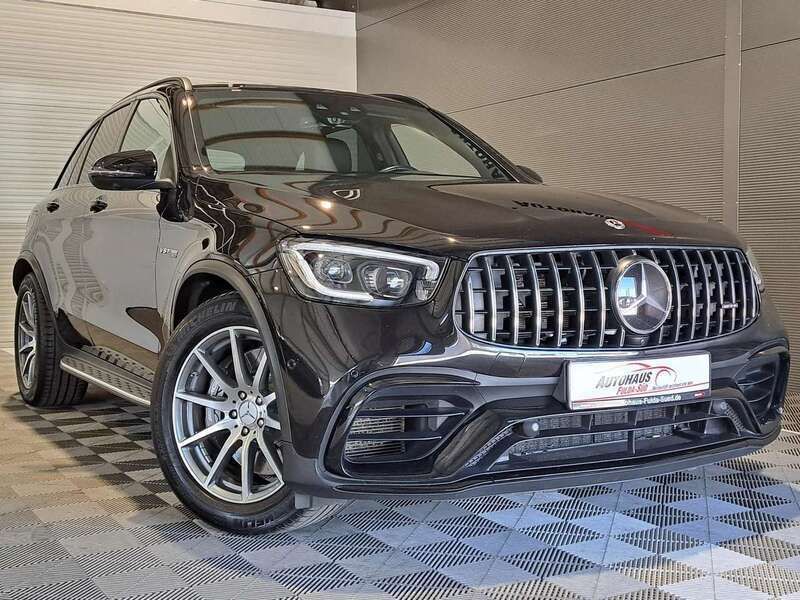 Obsidianschwarz metalliclack Gebraucht 2020 Mercedes GLC63 AMG AMG SUV | 54.970 € (Superpreis) - Bild 1/3