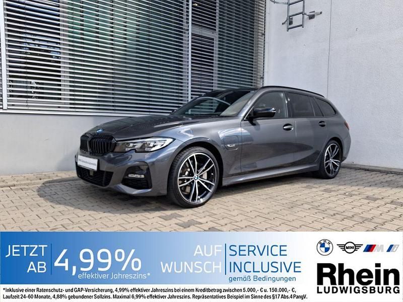 Grau Gebraucht 2022 BMW 330e M Sport Kombi | 36.790 € (Fairer Preis) - Bild 1/4