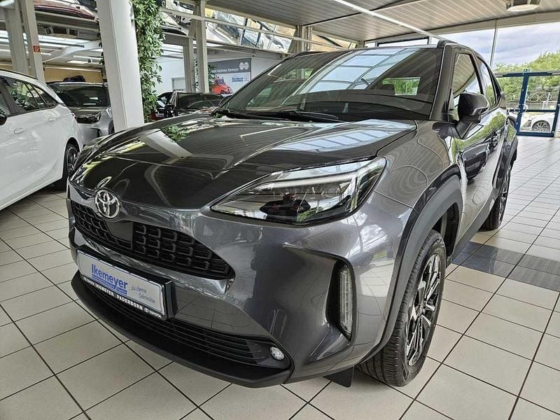 Marlingrau metallic Neu 2025 Toyota Yaris Cross SUV | 27.990 € (Guter Preis) - Bild 1/4