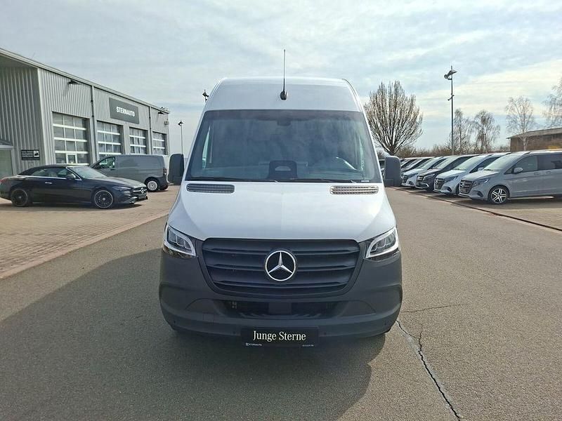 Gebraucht Mercedes Sprinter 170 PS (125 kW) 2025 Arktikweiß Van