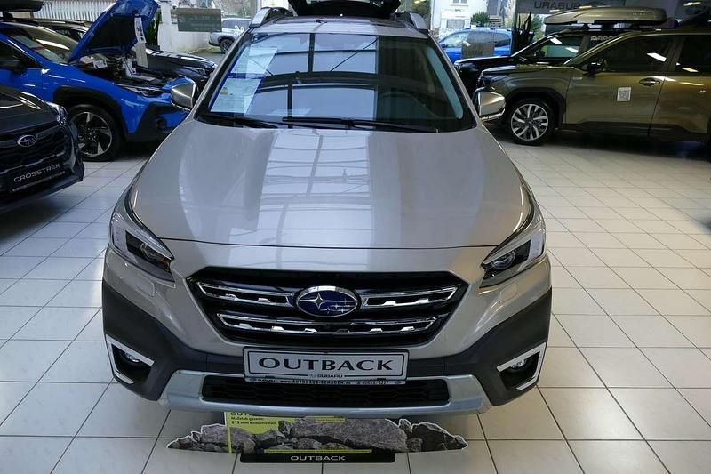 Neu Subaru Outback Platinum 169 PS (124 kW) 2026 Cashmere gold opal metallic Kombi
