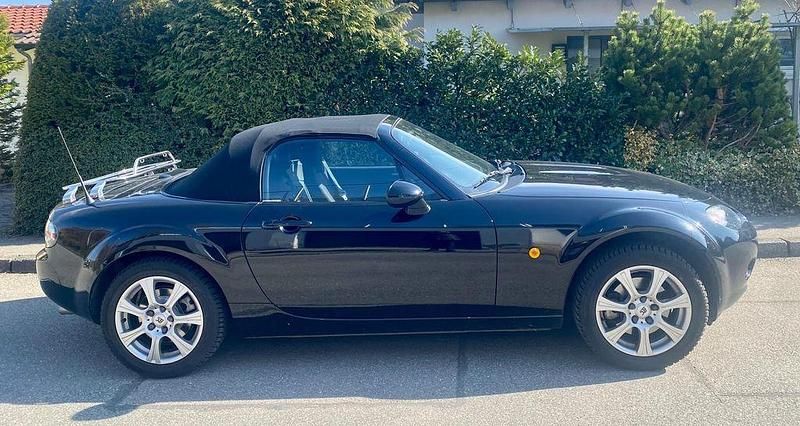 Używany Mazda MX5 Emotion 126 KM (92 kW) 2006 Czarny Kabriolet