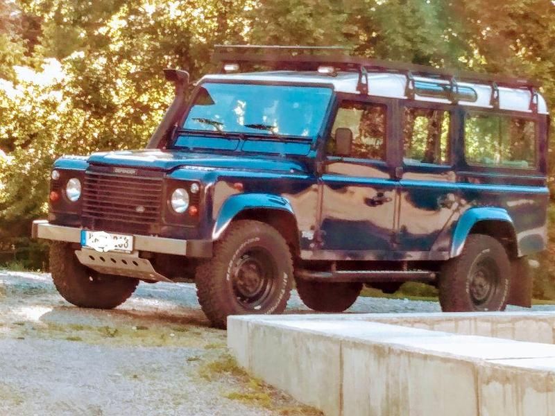 Blau Gebraucht 2001 Land Rover Defender S Kombi | 32.500 € - Bild 1/4
