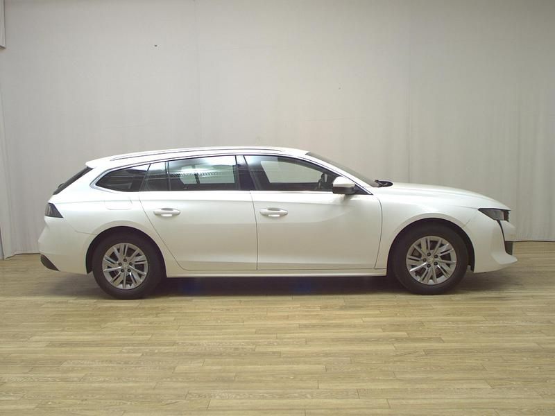 Weiss Gebraucht 2019 Peugeot 508 Active Kombi | 13.480 € (Guter Preis) - Bild 1/4