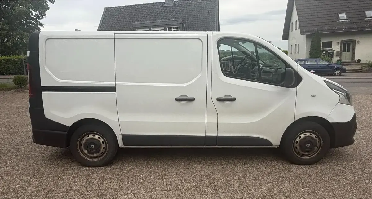 Gebraucht Renault Trafic 121 PS (88 kW) 2019 Weiß Van / Kleinbus