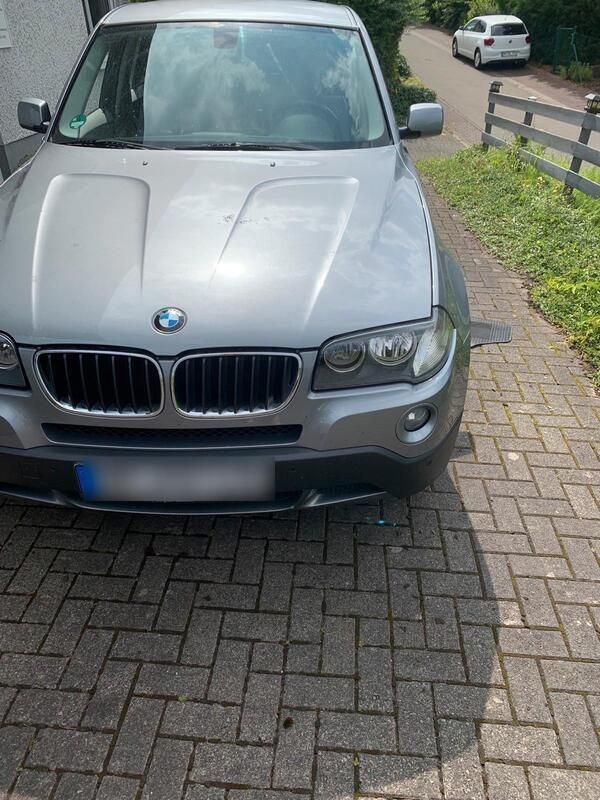 Grau Gebraucht 2008 BMW X3 SUV | 5.500 € (Guter Preis) - Bild 1/4