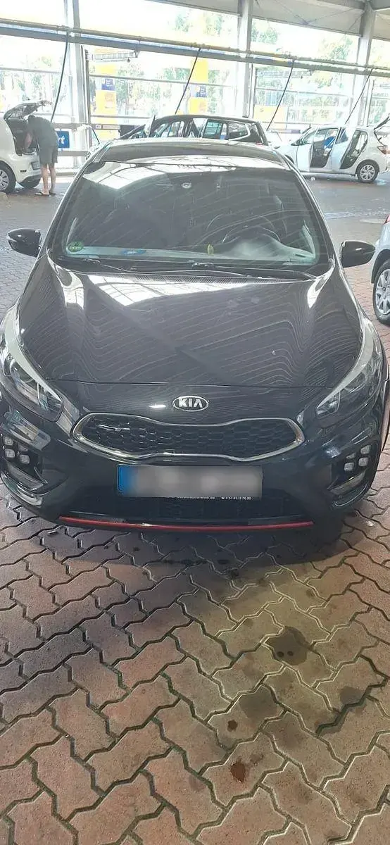 Second-hand Kia Ceed GT-Challenge 204 CP (150 kW) 2017 Negru Hatchback