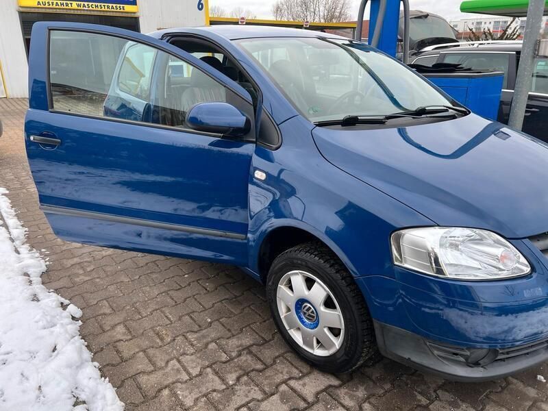 Blau Gebraucht 2005 VW Fox Kleinwagen | 1.350 € (Guter Preis) - Bild 1/4