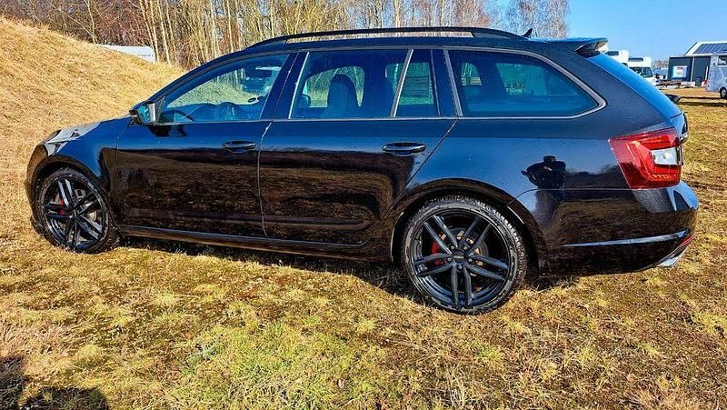 Gebraucht Skoda Octavia RS 184 PS (135 kW) 2020 Schwarz Kombi
