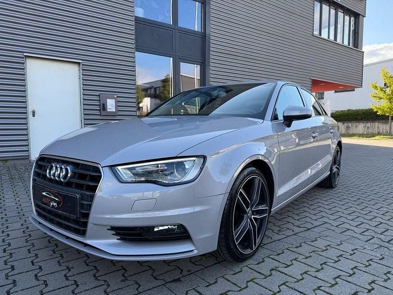 Silber Gebraucht 2014 Audi A3 Ambition Limousine | 13.399 € (Fairer Preis) - Bild 1/4