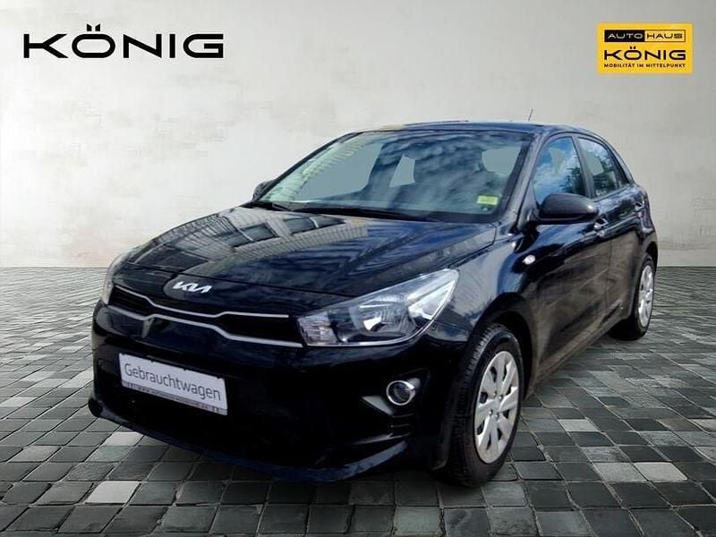 Auroraschwarz metallic Gebraucht 2023 Kia Rio Edition 7 Limousine | 15.499 € (Fairer Preis) - Bild 1/4