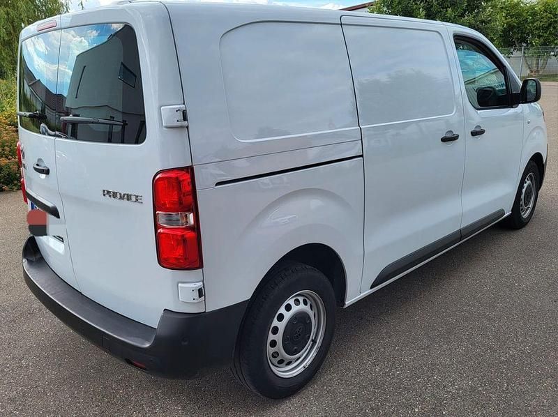 Gebraucht Toyota Proace 144 PS (105 kW) 2023 Weiß Van / Kleinbus