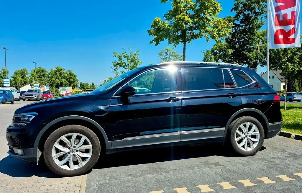 Gebraucht VW Tiguan Allspace Highline 150 PS (110 kW) 2020 Schwarz SUV