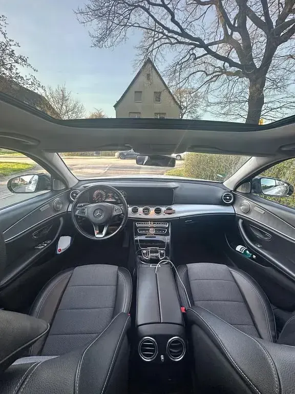 Gebraucht Mercedes E350 AMG line 286 PS (210 kW) 2018 Weiß Limousine