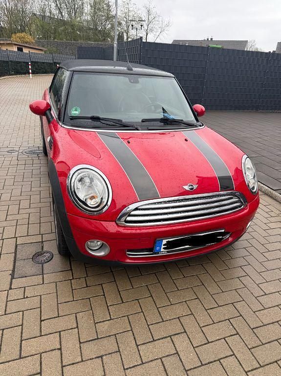 Gebraucht Mini Cooper Cabriolet 122 PS (89 kW) 2010 Rot Cabrio