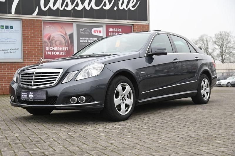 Gebraucht Mercedes E200 136 PS (100 kW) 2010 Grau Limousine