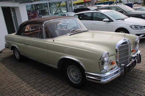 Gebraucht Mercedes W111 SE 150 PS (110 kW) 1967 Beige Cabrio