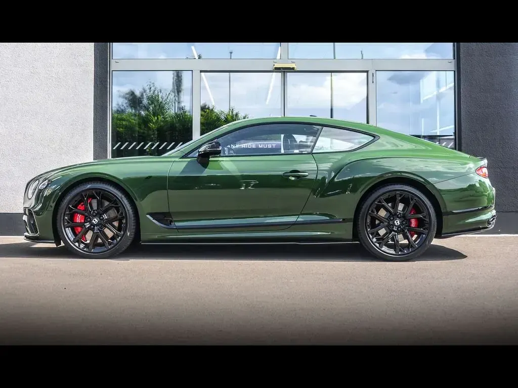 Gebraucht Bentley Continental 549 PS (403 kW) 2023 Grün