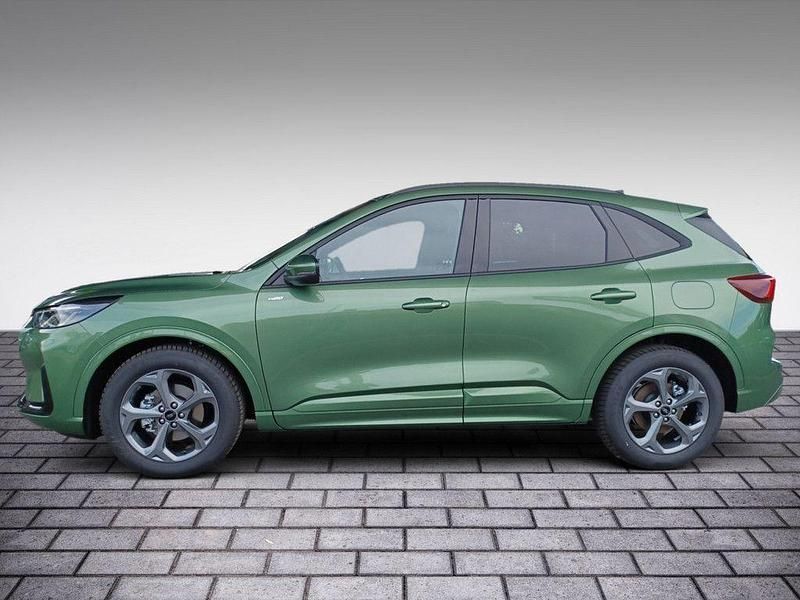 Gebraucht Ford Kuga ST-Line 190 PS (139 kW) 2025 Grün SUV