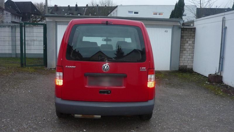 Gebraucht VW Caddy 109 PS (80 kW) 2009 Rot Van / Kleinbus