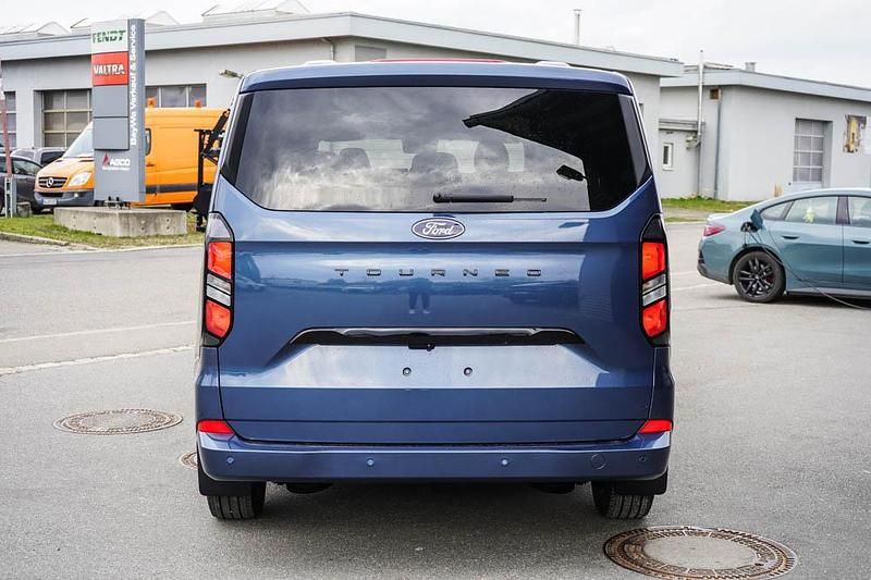 Neu Ford Tourneo Custom 2026 Chrome blue metallic () Van