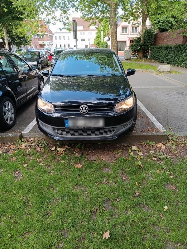 Schwarz Gebraucht 2010 VW Polo Kleinwagen | 2.800 € - Bild 1/4