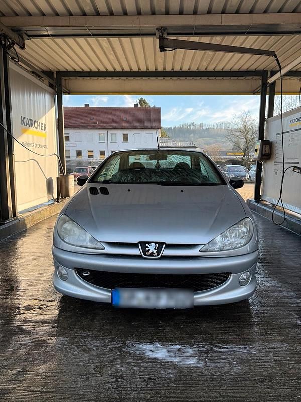 Grau Gebraucht 2003 Peugeot 206 CC Cabrio | 1.100 € (Guter Preis) - Bild 1/4