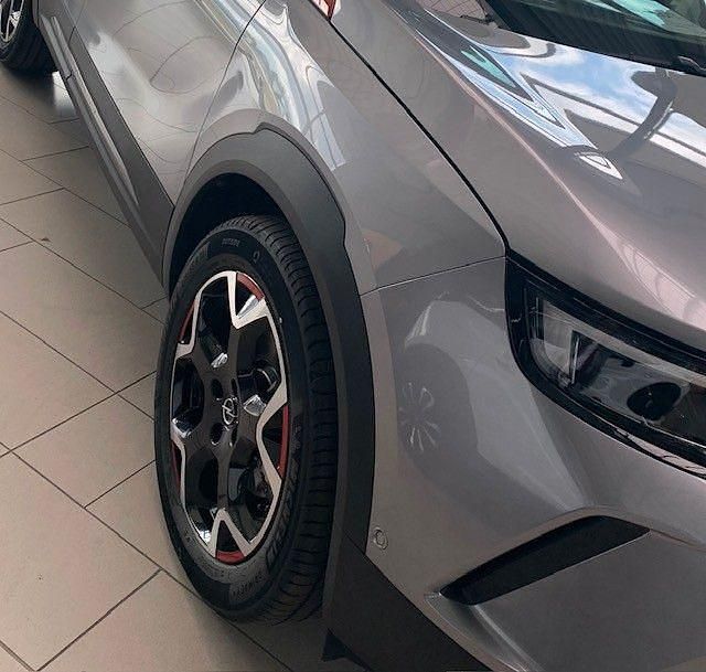 Gebraucht Opel Mokka-e 100 kW (136 PS) 2022 Silber SUV