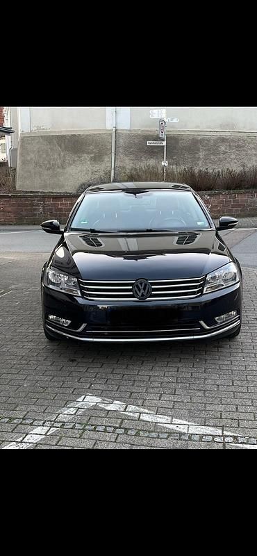 Gebraucht VW Passat Comfortline 140 PS (102 kW) 2013 Schwarz Limousine