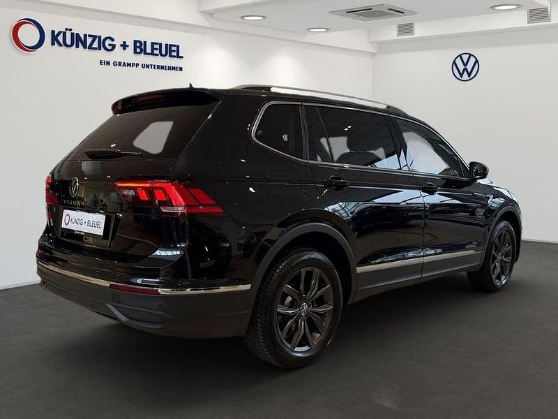 Gebraucht VW Tiguan Allspace Move 150 PS (110 kW) 2025 Schwarz SUV