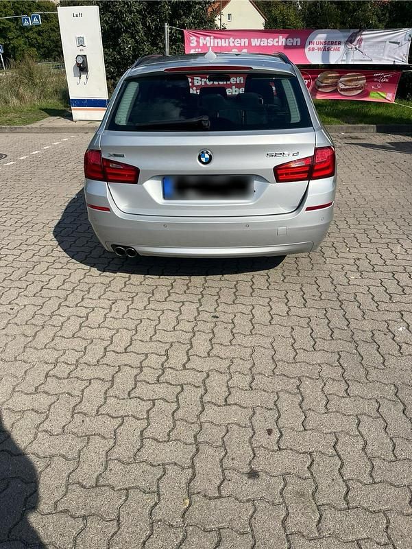 Gebraucht BMW 525 218 PS (160 kW) 2012 Silber Kombi