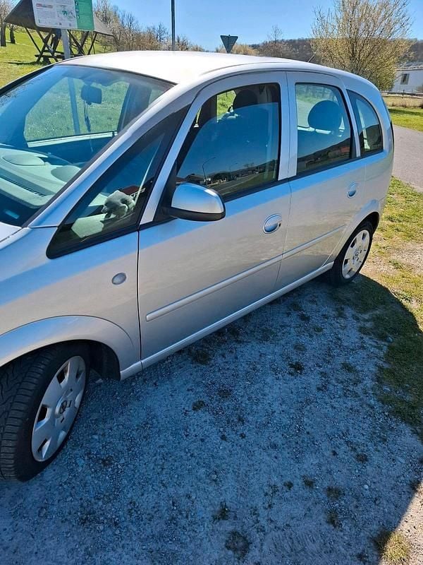 Gebraucht Opel Meriva 104 PS (76 kW) 2007 Silber Van / Kleinbus