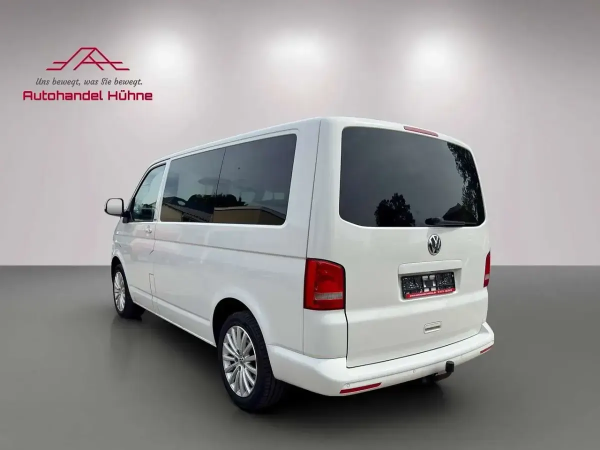 Gebraucht VW Multivan Match 179 PS (131 kW) 2012 Candyweiss Van / Kleinbus