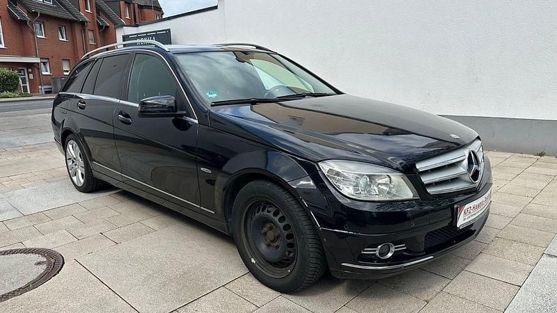 Gebraucht Mercedes C220 170 PS (125 kW) 2009 Schwarz Kombi