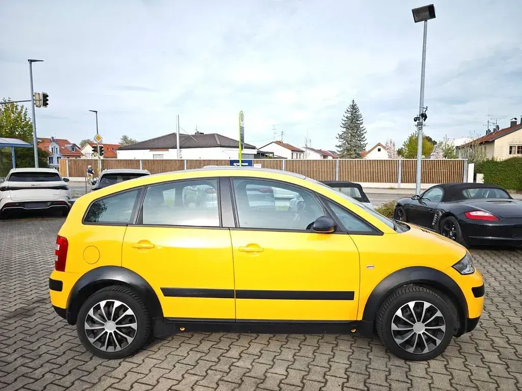 Gebraucht Audi A2 Sport 75 PS (55 kW) 2003 Gelb Kleinwagen