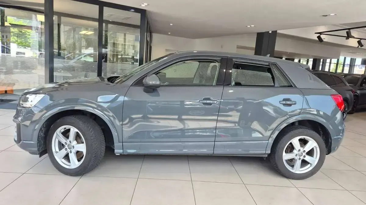 Gebraucht Audi Q2 Sport 150 PS (110 kW) 2018 Nano grau SUV